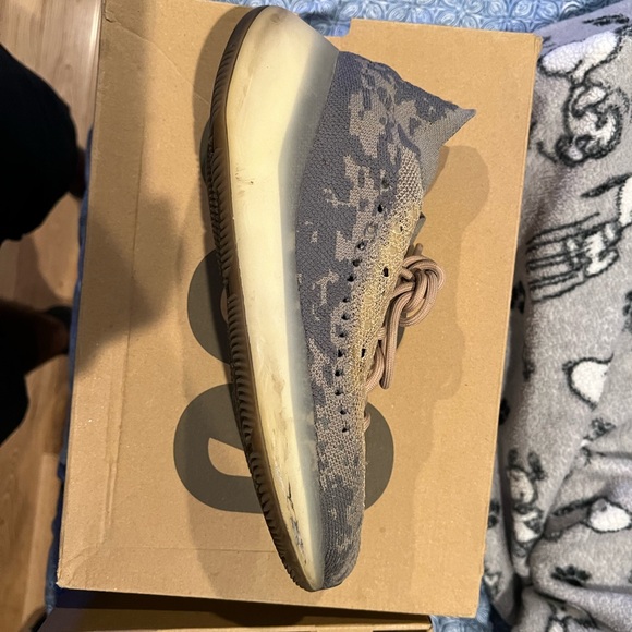 Yeezy 380 Men Size 8 - Picture 6 of 11